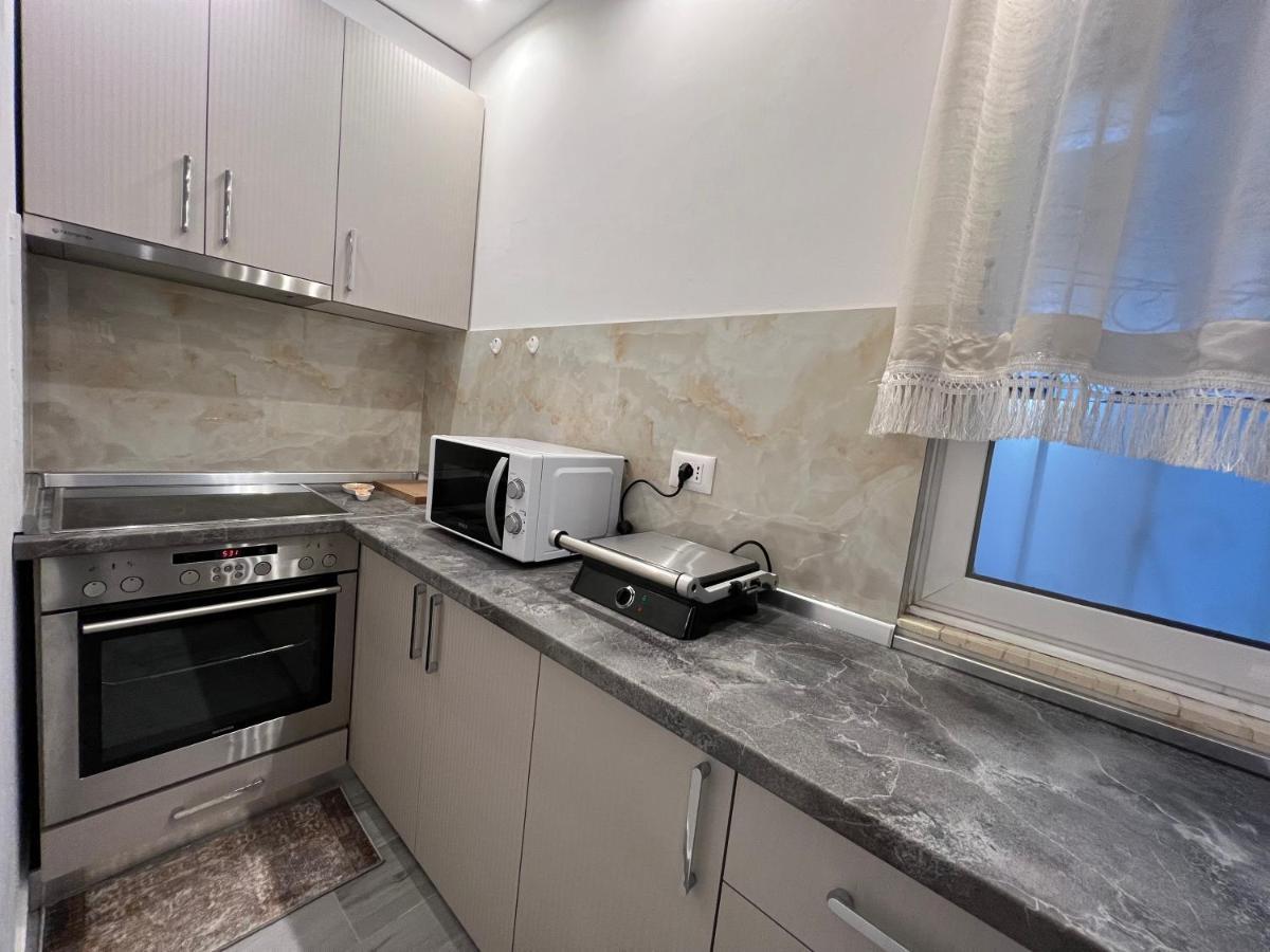 Apartment Tirana On Myslym Shyri Eksteriør bilde